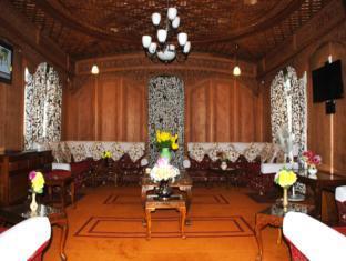 The Mughal Sheraton Houseboat Hotel Durgjan Екстериор снимка